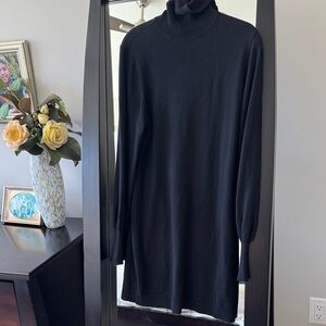 Wayf Turtleneck Dress size S